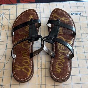 Sam Edelman Black Patent Leather T-Strap Flat Sandals